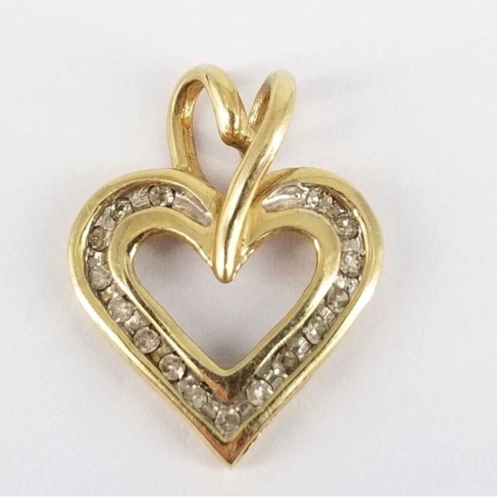 10K Yellow Gold Round Cut Diamond Pave Open Heart Pendant 1.1g